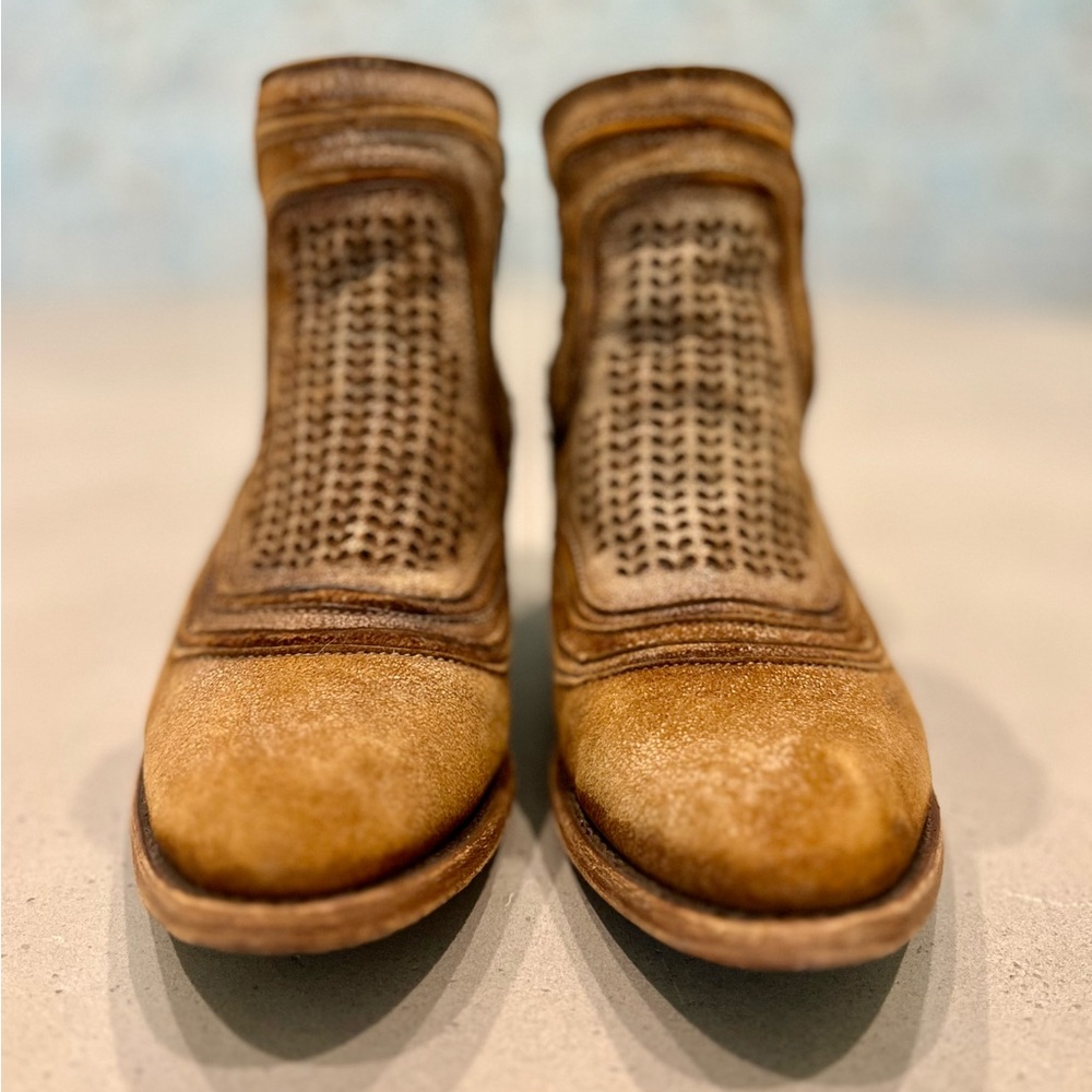 Vintage Corral Western Ankle Boots